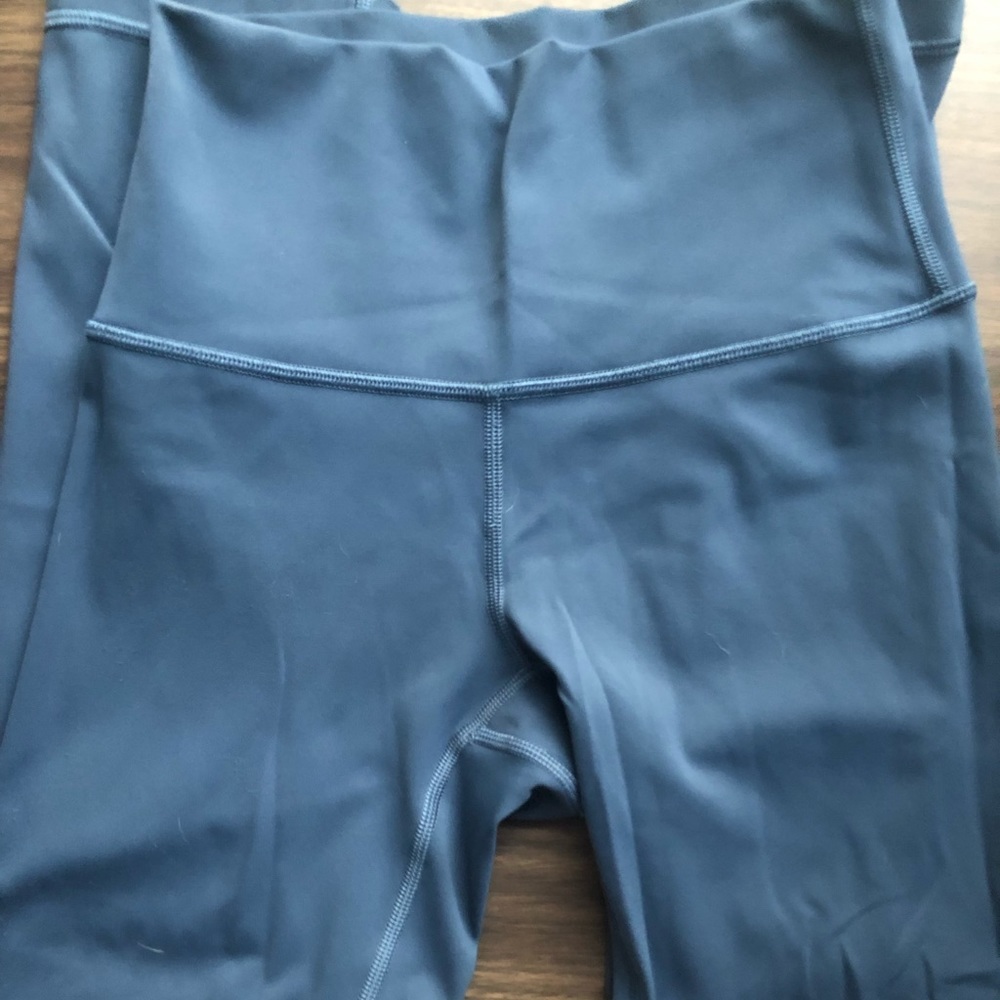 Lululemon Wunder Under Crops
